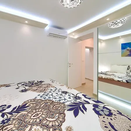 Casa Aurelia - Mali Tone * Krk Town