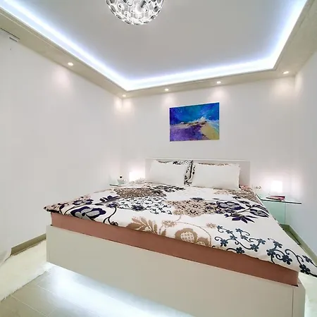 Casa Aurelia - Mali Tone *