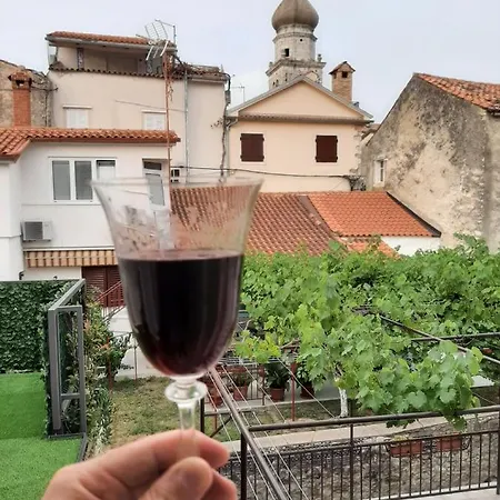 Casa Aurelia - Mali Tone