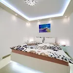 Casa Aurelia - Mali Tone *