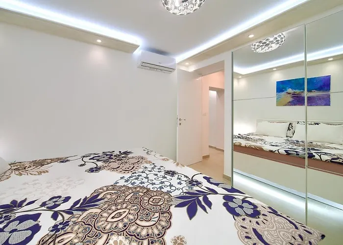 Casa Aurelia - Mali Tone * Krk Town