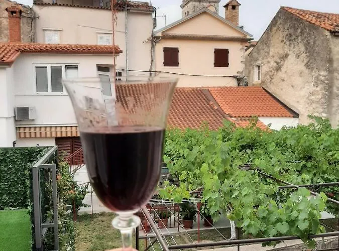 Casa Aurelia - Mali Tone